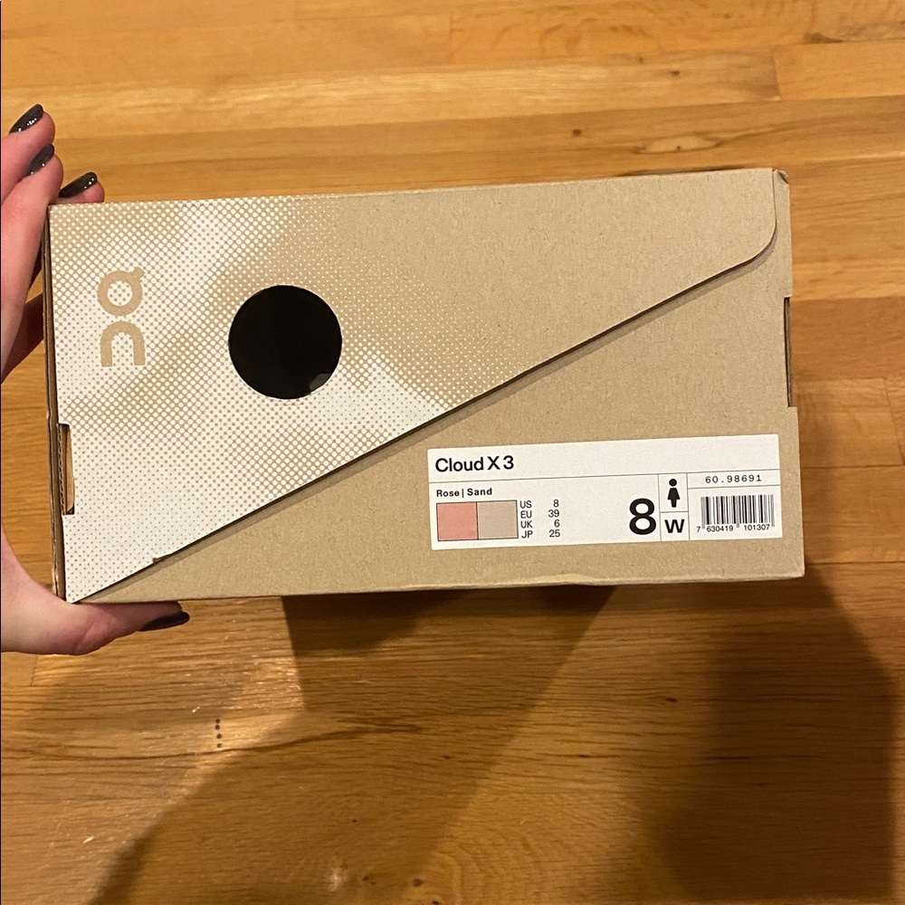 ON Women’s Cloud X3 Low Top Sneakers. - Picture 6 of 7